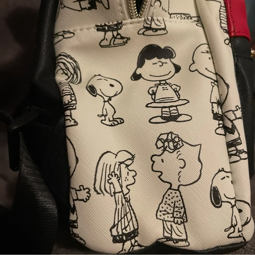 Peanuts Gang Mini Backpack White w/ Black Cartoon Drawings and wallet